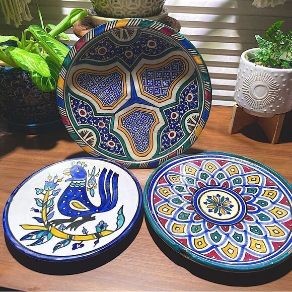 Set of 3 Decorative Plates - Picture 1 of 14